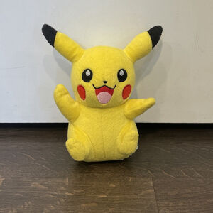 Pokemon Plush Pikachu Officially Licensed Tomy 9" Soft Toy Figure Read